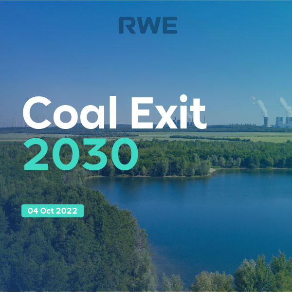 Eine ruhige Landschaft mit einem See, umgeben von Bäumen, und der Schriftzug 'Coal Exit 2030' sowie 'RWE' deutlich sichtbar.